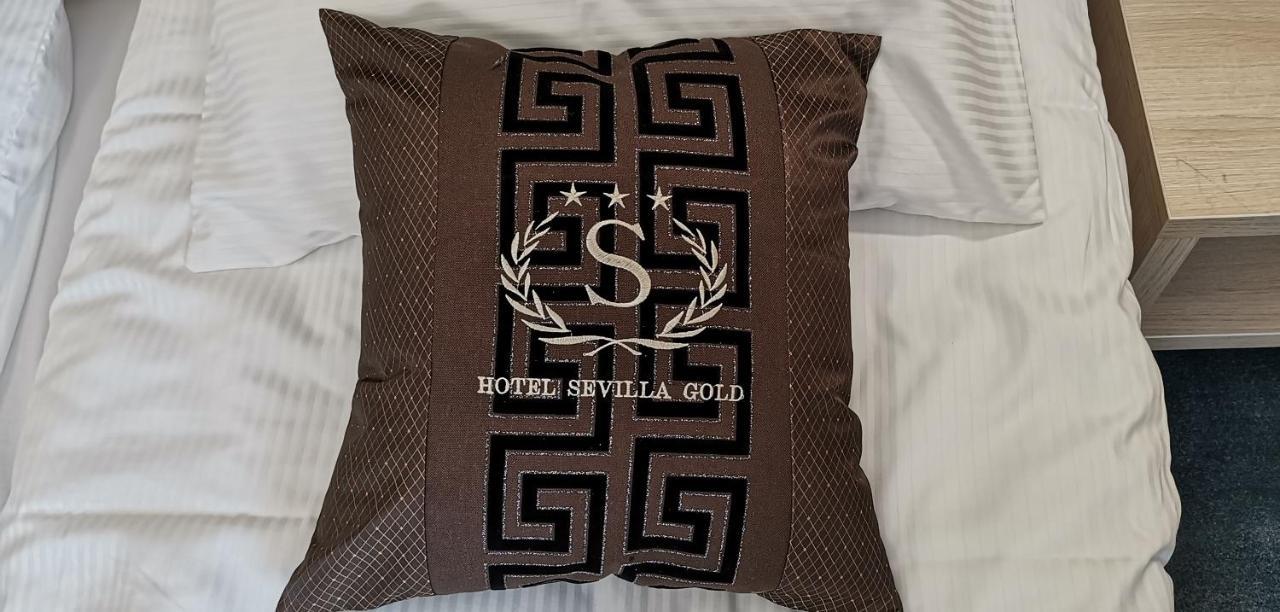 Hotel Sevilla Gold Leczeszyce 외부 사진