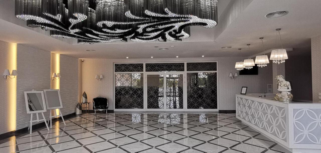 Hotel Sevilla Gold Leczeszyce 외부 사진